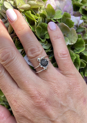 Sunflower Ring W Dot Detail